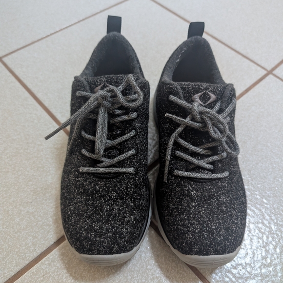 NEW Apex Women's Wool Knit Dark Grey - Picture 1 of 6